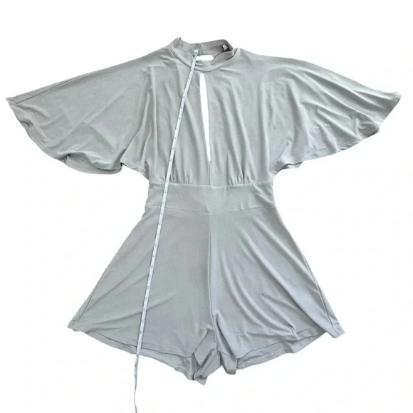 Nude Women’s Romper with open Chest and Back. Small - Picture 7 of 12